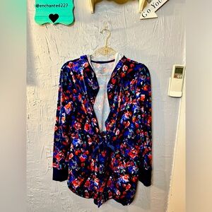 Cuddle Duds tie close shirt Flex Wear size medium NWOT